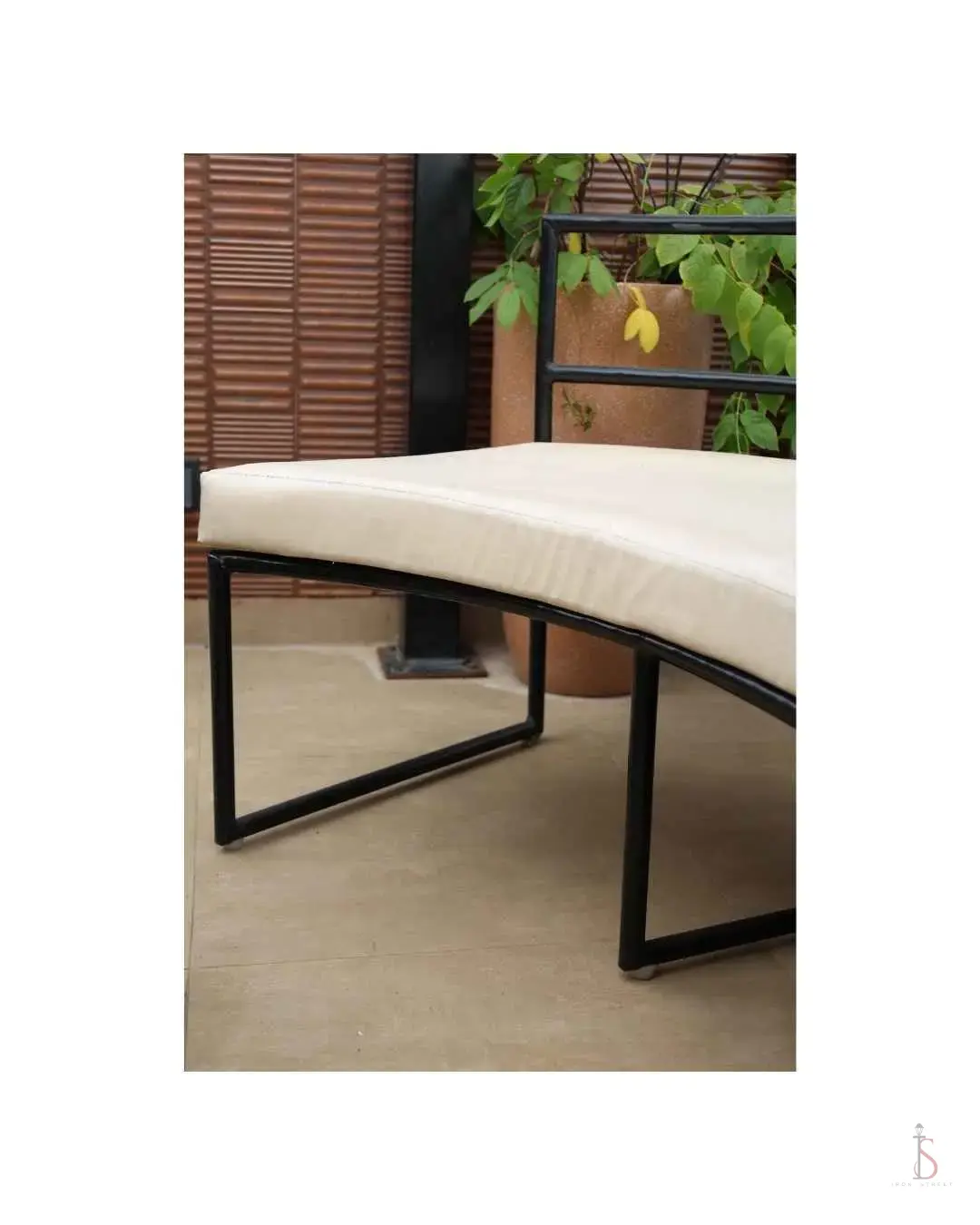 Oasis Arc Metal Sofa-5 Seater