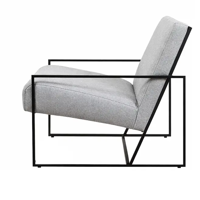 Metal lounge chair